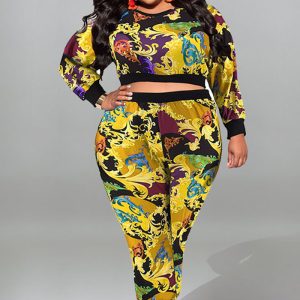 This Plus Size Women Fall Print Two-Piece Set Design And Made Of Comfortable And Elastic Fabric. Wholesale Plus Size Two Piece Sets Is a Must-Have Item For Curvy Ladies. Two Piece Sets Can Either Be Worn Together Or Individually