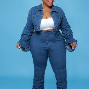 This Plus Size Women Fall/Winter Pleated Long Sleeve Top And Stacked Denim Pant Two-Piece Set Design And Made Of Comfortable And Elastic Fabric. Wholesale Plus Size Two Piece Sets Is a Must-Have Item For Curvy Ladies. Two Piece Sets Can Either Be Worn Together Or Individually