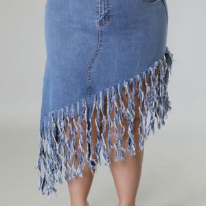 This Plus Size Women Fringe Denim Skirt Design Made Of Durable And Stretchy Material. It Is a Must-Have Item For Your Closet. Global Lover Offer a Rich Selection Of Wholesale Plus Size Bottoms. You Will Find Wide Range Fabric