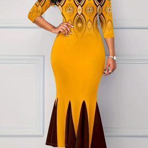 This Plus Size Women Half-Sleeve Elegant Hollow Printed Fishtail Maxi Dress Made Of Soft And Elastic Fabric. Global Lover Wholesale Plus Size Dresses And Hope Curvy Ladies Find Here a Warm And Exciting Place To Shop Affordable Curvy Dresses Online - Plus Size Casual