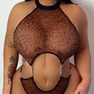 Questo Plus Size donne Halter collo Leopard See-Through tentazione catena di metallo One-Piece Sexy Lingerie Two-Piece Set fatto di materiale durevole ed elastico. Le donne Plus Size Lingerie all'ingrosso a Global Lover prestare maggiore attenzione alla novità e l'unicità di stili. Offriamo enormi selezioni di lingerie sexy plus size Xl