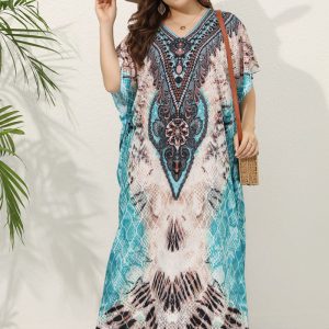 This Plus Size Women Loose v-Neck Loose Short Sleeve Printed Dress Made Of Soft And Elastic Fabric. Global Lover Wholesale Plus Size Dresses And Hope Curvy Ladies Find Here a Warm And Exciting Place To Shop Affordable Curvy Dresses Online - Plus Size Casual