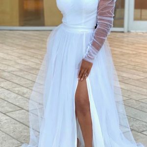 This Plus Size Women One Shoulder Mesh Slit Dress Made Of Soft And Elastic Fabric. Global Lover Wholesale Plus Size Dresses And Hope Curvy Ladies Find Here a Warm And Exciting Place To Shop Affordable Curvy Dresses Online - Plus Size Casual