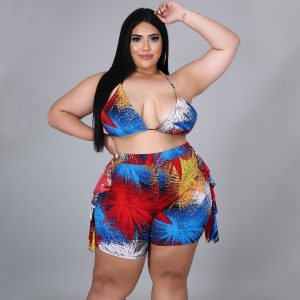 Cet ensemble deux pièces Plus Size Women Print Camisole + Wave Shorts est fabriqué dans un tissu confortable et élastique. L'ensemble deux pièces taille plus est un article indispensable pour les femmes aux formes généreuses. Les ensembles deux pièces peuvent être portés ensemble ou séparément.