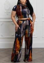 This Plus Size Women Print Style Casual Top And Pant Sports Two-Piece Set Design And Made Of Comfortable And Elastic Fabric. Wholesale Plus Size Two Piece Sets Is a Must-Have Item For Curvy Ladies. Two Piece Sets Can Either Be Worn Together Or Individually