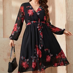 This Plus Size Women Printed Dress Made Of Soft And Elastic Fabric. Global Lover Wholesale Plus Size Dresses And Hope Curvy Ladies Find Here a Warm And Exciting Place To Shop Affordable Curvy Dresses Online - Plus Size Casual