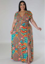 This Plus Size Women Printed v-Neck Short-Sleeve Maxi Dress With Belt Made Of Soft And Elastic Fabric. Global Lover Wholesale Plus Size Dresses And Hope Curvy Ladies Find Here a Warm And Exciting Place To Shop Affordable Curvy Dresses Online - Plus Size Casual