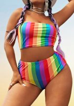 Ce maillot de bain deux pièces taille plus pour femmes, imprimé de rayures arc-en-ciel, est fabriqué dans un tissu Lycra et Spandex de bonne qualité.