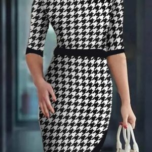 This Plus Size Women Round Neck Print Dress Design Made Of High End Polyster And Spandex Material