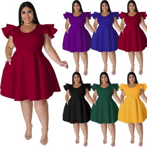 This Plus Size Women Ruffles Short Sleeve Dress Made Of Soft And Elastic Fabric. Global Lover Wholesale Plus Size Dresses And Hope Curvy Ladies Find Here a Warm And Exciting Place To Shop Affordable Curvy Dresses Online - Plus Size Casual