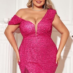 This Plus Size Women Sequin Tassel Dress Made Of Soft And Elastic Fabric. Global Lover Wholesale Plus Size Dresses And Hope Curvy Ladies Find Here a Warm And Exciting Place To Shop Affordable Curvy Dresses Online - Plus Size Casual