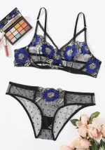 Diese Plus Size Frauen Sexy Dessous Zweiteilige Set aus strapazierfähigem und elastischem Material. Women's Plus Size Großhandel Dessous bei Global Lover Pay mehr Aufmerksamkeit auf die Neuheit und Einzigartigkeit der Stile. Wir bieten riesige Auswahl an Sexy Plus Size Dessous Xl