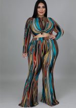 This Plus Size Women Sexy Printed Long Sleeve Top And Pants Two-Piece Set Design And Made Of Comfortable And Elastic Fabric. Wholesale Plus Size Two Piece Sets Is a Must-Have Item For Curvy Ladies. Two Piece Sets Can Either Be Worn Together Or Individually