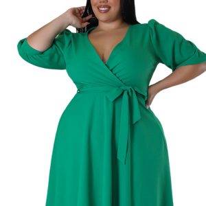 This Plus Size Women Short Sleeve Solid Tie Dress Made Of Soft And Elastic Fabric. Global Lover Wholesale Plus Size Dresses And Hope Curvy Ladies Find Here a Warm And Exciting Place To Shop Affordable Curvy Dresses Online - Plus Size Casual