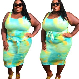 This Plus Size Women Sleeveless Tie Dye Dress Made Of Soft And Elastic Fabric. Global Lover Wholesale Plus Size Dresses And Hope Curvy Ladies Find Here a Warm And Exciting Place To Shop Affordable Curvy Dresses Online - Plus Size Casual