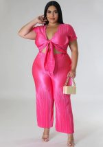 This Plus Size Women Stretch Lace-Up Top And Pleated Wide-Leg Pants Two-Piece Set Design And Made Of Comfortable And Elastic Fabric. Wholesale Plus Size Two Piece Sets Is a Must-Have Item For Curvy Ladies. Two Piece Sets Can Either Be Worn Together Or Individually