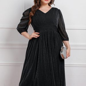 This Plus Size Women v-Neck 3/4 Sleeve Midi Dress Made Of Soft And Elastic Fabric. Global Lover Wholesale Plus Size Dresses And Hope Curvy Ladies Find Here a Warm And Exciting Place To Shop Affordable Curvy Dresses Online - Plus Size Casual