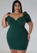 This Plus Size Women v-Neck Bodycon Dress Made Of Soft And Elastic Fabric. Global Lover Wholesale Plus Size Dresses And Hope Curvy Ladies Find Here a Warm And Exciting Place To Shop Affordable Curvy Dresses Online - Plus Size Casual