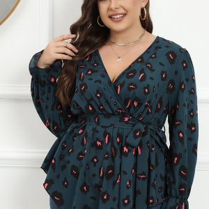 This Plus Size Women v-Neck Printed Long Sleeve Shirt Made Of Comfortable And Elastic Fabric. It Is Wholesale Sexy Plus Size Tops For Women. With The Gradual Rise Of Feminist Awareness