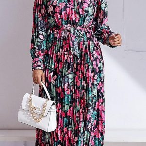 This Plus Size Women's Fall Winter Long Sleeve Printed Pleated Belt Maxi Dress Design Made Of High Quality Polyster And Spandex Material