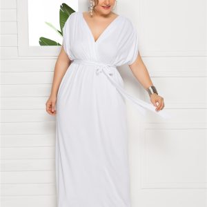 This Plus Size Women's Sexy Solid Color v-Neck Loose Swing Dress Made Of Soft And Elastic Fabric. Global Lover Wholesale Plus Size Dresses And Hope Curvy Ladies Find Here a Warm And Exciting Place To Shop Affordable Curvy Dresses Online - Plus Size Casual