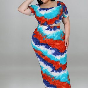 This Plus Size Women's Autumn Polyester+Spandex Digital Printing Two-Piece Set Made Of Soft And Elastic Fabric. Global Lover Wholesale Plus Size Dresses And Hope Curvy Ladies Find Here a Warm And Exciting Place To Shop Affordable Curvy Dresses Online - Plus Size Casual