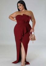 This Plus Size Women's Fashion Chic Solid Color Irregular Pleated Sleeveless Dress Made Of Soft And Elastic Fabric. Global Lover Wholesale Plus Size Dresses And Hope Curvy Ladies Find Here a Warm And Exciting Place To Shop Affordable Curvy Dresses Online - Plus Size Casual