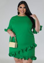 This Plus Size Women's Fashion Fit Round Neck Solid Ruffle Casual Dress Made Of Soft And Elastic Fabric. Global Lover Wholesale Plus Size Dresses And Hope Curvy Ladies Find Here a Warm And Exciting Place To Shop Affordable Curvy Dresses Online - Plus Size Casual