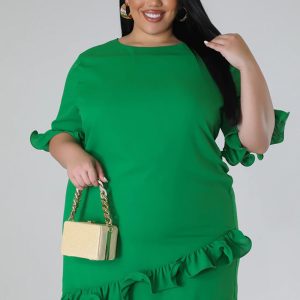 This Plus Size Women's Fashion Fit Round Neck Solid Ruffle Casual Dress Made Of Soft And Elastic Fabric. Global Lover Wholesale Plus Size Dresses And Hope Curvy Ladies Find Here a Warm And Exciting Place To Shop Affordable Curvy Dresses Online - Plus Size Casual