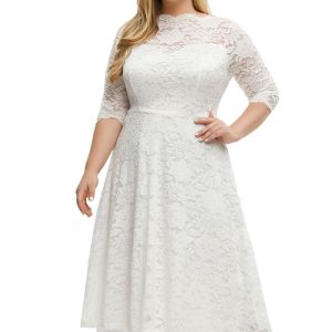 This Plus Size Women's Lace Evening Dress Made Of Soft And Elastic Fabric. Global Lover Wholesale Plus Size Dresses And Hope Curvy Ladies Find Here a Warm And Exciting Place To Shop Affordable Curvy Dresses Online - Plus Size Casual