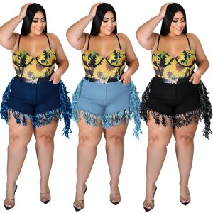 This Plus Size Women's Sexy Fringe Denim Shorts Design Made Of Durable And Stretchy Material. It Is a Must-Have Item For Your Closet. Global Lover Offer a Rich Selection Of Wholesale Plus Size Bottoms. You Will Find Wide Range Fabric