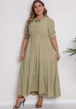 This Plus Size Women's Summer Round Neck Short Sleeve Bow Dress Made Of Soft And Elastic Fabric. Global Lover Wholesale Plus Size Dresses And Hope Curvy Ladies Find Here a Warm And Exciting Place To Shop Affordable Curvy Dresses Online - Plus Size Casual