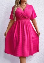 This Plus Size Women's Summer Solid Loose Slim Waist Dress Made Of Soft And Elastic Fabric. Global Lover Wholesale Plus Size Dresses And Hope Curvy Ladies Find Here a Warm And Exciting Place To Shop Affordable Curvy Dresses Online - Plus Size Casual