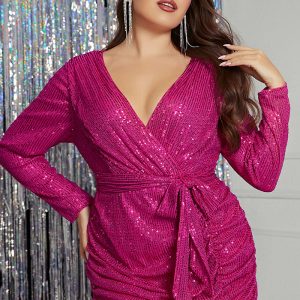 This Plus Size Women's Tight Fitting Sequin Dress Prom Evening Dress Made Of Soft And Elastic Fabric. Global Lover Wholesale Plus Size Dresses And Hope Curvy Ladies Find Here a Warm And Exciting Place To Shop Affordable Curvy Dresses Online - Plus Size Casual