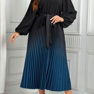 This Plus Size Women v-Neck Lace-Up Loose Pleated Dress Made Of Soft And Elastic Fabric. Global Lover Wholesale Plus Size Dresses And Hope Curvy Ladies Find Here a Warm And Exciting Place To Shop Affordable Curvy Dresses Online - Plus Size Casual