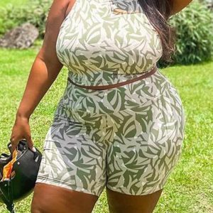 This Sexy Summer Print Sleeveless Plus Size Two-Piece Shorts Set Design And Made Of Comfortable And Elastic Fabric. Wholesale Plus Size Two Piece Sets Is a Must-Have Item For Curvy Ladies. Two Piece Sets Can Either Be Worn Together Or Individually