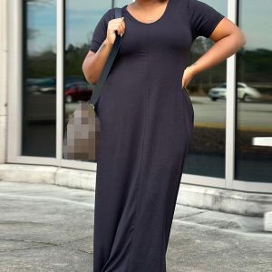 This Solid Short Sleeve Loose Fit Plus Size Maxi Dress Long Dress Made Of Soft And Elastic Fabric. Global Lover Wholesale Plus Size Dresses And Hope Curvy Ladies Find Here a Warm And Exciting Place To Shop Affordable Curvy Dresses Online - Plus Size Casual