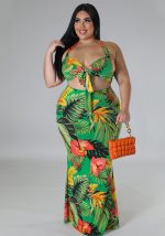 This Spring Print Halter Neck Tie Dress Set Design And Made Of Comfortable And Elastic Fabric. Wholesale Plus Size Two Piece Sets Is a Must-Have Item For Curvy Ladies. Two Piece Sets Can Either Be Worn Together Or Individually