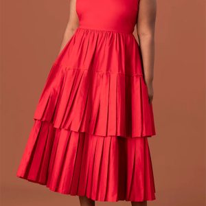 This Spring Summer Solid Color Multi-Layered Pleated Women's Dresses Design Made Of High Quality Polyster And Spandex Material. It Is Stretchy