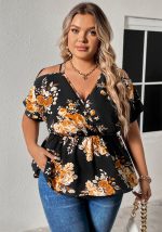 This Spring Summer v Neck Slim Waist Short Sleeve Women Plus Size Top Made Of Comfortable And Elastic Fabric. It Is Wholesale Sexy Plus Size Tops For Women. With The Gradual Rise Of Feminist Awareness