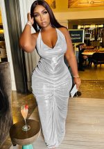 This Spring Summer Women's Plus Size v-Neck Sexy Pleated Shiny Low Back Maxi Dress Made Of Soft And Elastic Fabric. Global Lover Wholesale Plus Size Dresses And Hope Curvy Ladies Find Here a Warm And Exciting Place To Shop Affordable Curvy Dresses Online - Plus Size Casual