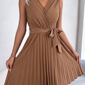 This Spring/Summer Chic Crossover v-Neck Sleeveless Slim Waist Pleated Dress Design Made Of High Quality Polyster And Spandex Material. It Is Stretchy