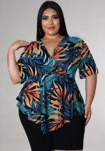 This Summer Plus Size Ladies Printed Two-Piece t-Shirt Shorts Set Design And Made Of Comfortable And Elastic Fabric. Wholesale Plus Size Two Piece Sets Is a Must-Have Item For Curvy Ladies. Two Piece Sets Can Either Be Worn Together Or Individually