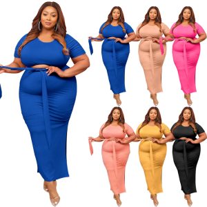 This Summer Plus Size Women Clothes Solid Short Sleeve Top Slit Skirt Two Piece Fashion Set Design And Made Of Comfortable And Elastic Fabric. Wholesale Plus Size Two Piece Sets Is a Must-Have Item For Curvy Ladies. Two Piece Sets Can Either Be Worn Together Or Individually