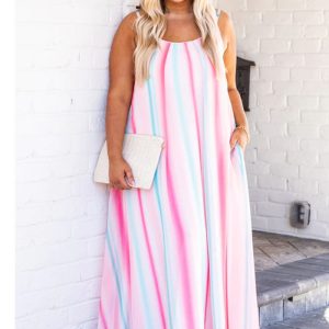 This Summer Plus Size Women's Dress Camisole Print Chiffon Casual Beach Dress Made Of Soft And Elastic Fabric. Global Lover Wholesale Plus Size Dresses And Hope Curvy Ladies Find Here a Warm And Exciting Place To Shop Affordable Curvy Dresses Online - Plus Size Casual