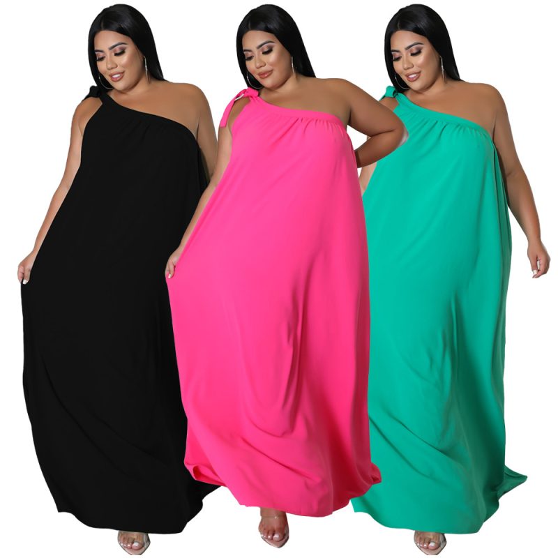 This Summer Plus Size Women's Sleeveless One Shoulder Sexy Low Back Solid Dress Maxi Dress Made Of Soft And Elastic Fabric. Global Lover Wholesale Plus Size Dresses And Hope Curvy Ladies Find Here a Warm And Exciting Place To Shop Affordable Curvy Dresses Online - Plus Size Casual