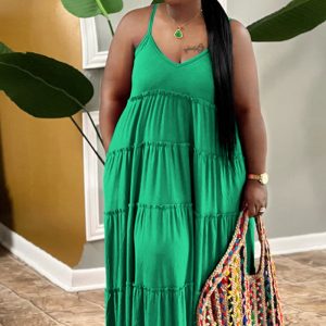 This Summer Plus Size Women's Solid Color Sexy Camisole Pleated Patchwork Fashion Casual Dress Made Of Soft And Elastic Fabric. Global Lover Wholesale Plus Size Dresses And Hope Curvy Ladies Find Here a Warm And Exciting Place To Shop Affordable Curvy Dresses Online - Plus Size Casual