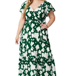 This Summer Plus Size Women's v-Neck Print Dress Made Of Soft And Elastic Fabric. Global Lover Wholesale Plus Size Dresses And Hope Curvy Ladies Find Here a Warm And Exciting Place To Shop Affordable Curvy Dresses Online - Plus Size Casual