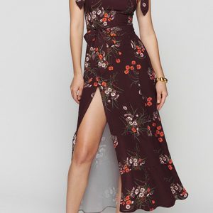 This Summer Women's Sweet Style Slim-Fit Floral Slit Strap Dress Design Made Of High Quality Polyster And Spandex Material. Print Dresses Is More Interesting And Stylish. Print Maxi Dresses Is One Of The Popular Item For Islander Vocations. Women¡¯s Print Dresses At Global Lover Comes With Forever Floral