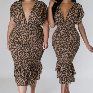 This Summer v-Neck Low Back Slim Fit Leopard Print Slim Waist Sexy Dress Design Made Of High Quality Polyster And Spandex Material. It Come With Good Stretch And Wearing Comfortable And Feeling Freedom. The Tight And Fitted Dress Is The Most Popular Options From Party Girls. Shop Bodycon Dresses At Global Lover And Find Amazing Designs Sequins